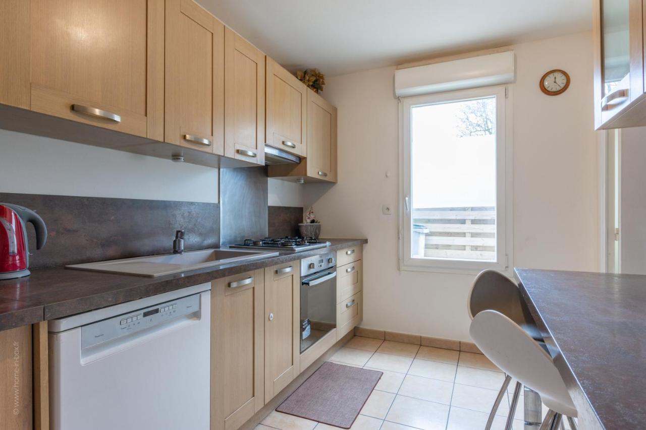Le Duplex Chessy - 15Min From Disneyland - 2 Private Parkings - Garden - Kingsize & Queensize Bed - Supermarket Behind The House المظهر الخارجي الصورة
